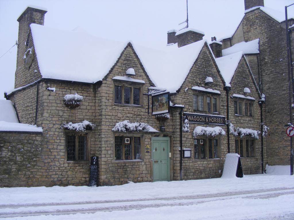 Bed and Breakfast Waggon & Horses Cirencester Exteriér fotografie